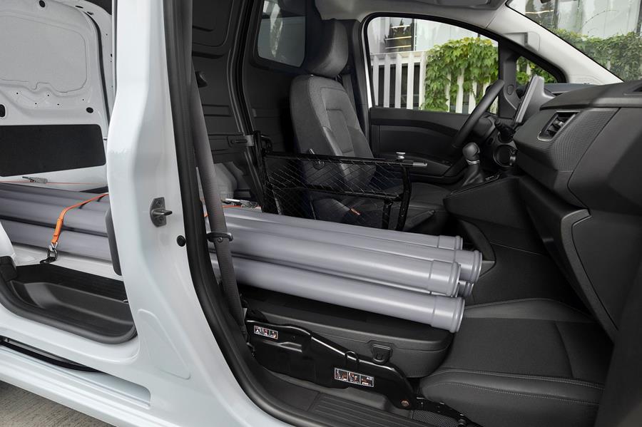 bedrijfswagens: Nissan Gamma
