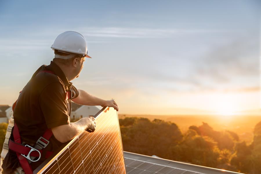 ai foto zonnepanelen installeren
