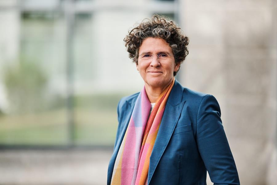 TRAXIO benoemt Emily Coenegrachts tot CEO