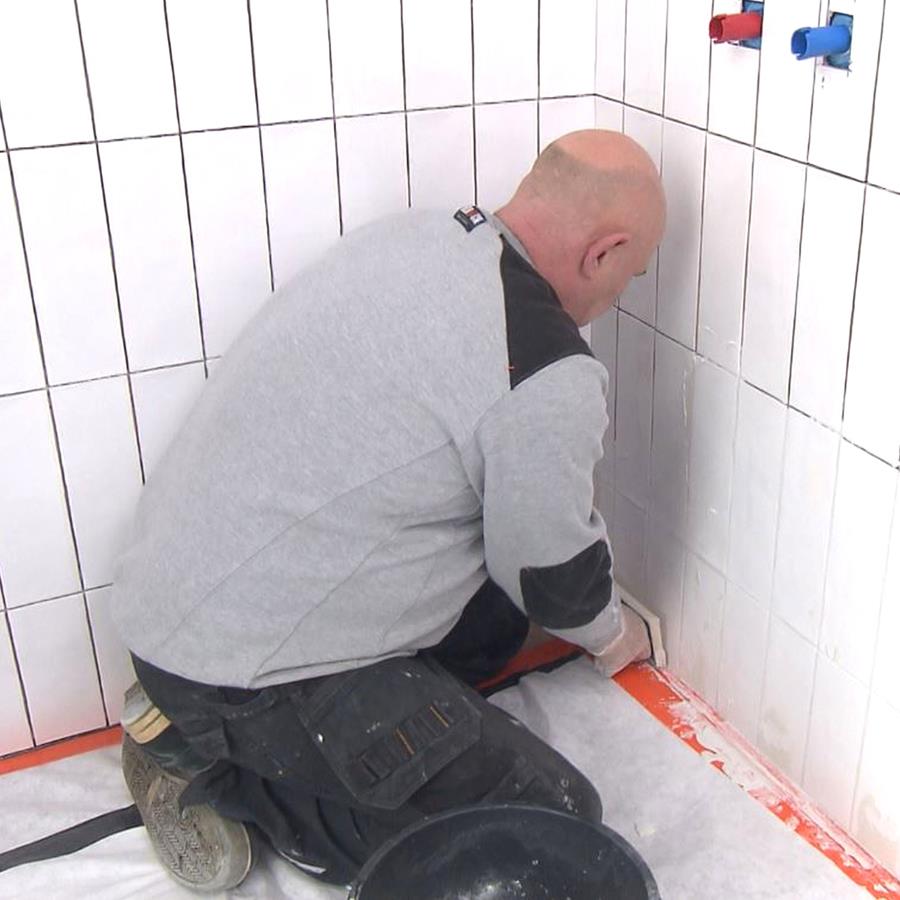 douchewand voegen